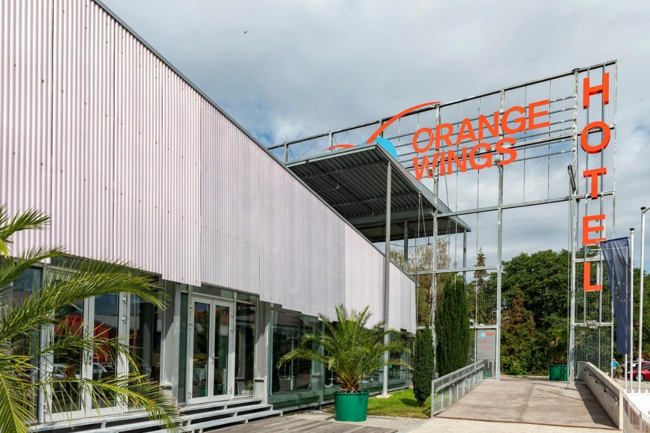 Orange Wings Krems Hotel Exterior photo